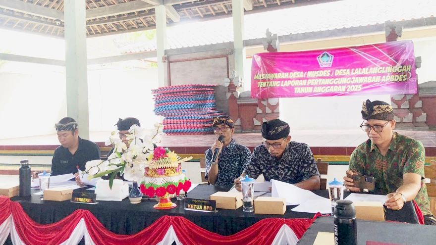 Musyawarah Desa Laporan Pertanggungjawaban APBDes Tahun Anggaran 2025 Pemerintah Desa Lalanglinggah